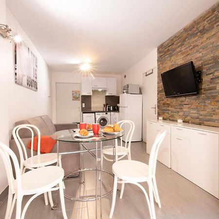 Le Victoria, Centre Ville , Plage Et Parking Gratuit Sainte-Maxime Exterior photo