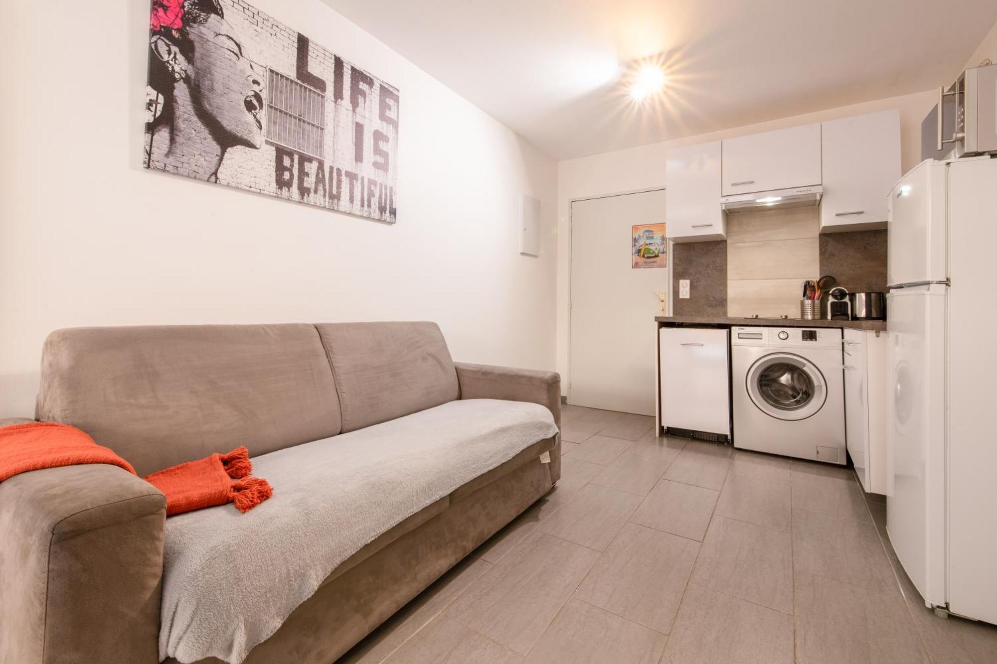 Le Victoria, Centre Ville , Plage Et Parking Gratuit Sainte-Maxime Exterior photo